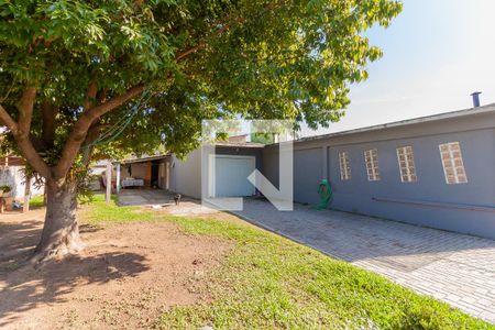 Casa à venda com 100m², 6 quartos e 3 vagas Casa à venda com 100m², 6 quartos e 3 vagasÁrea externa