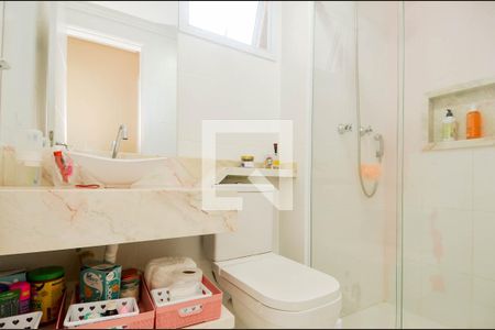 Apartamento à venda com 82m², 3 quartos e 2 vagas Apartamento à venda com 82m², 3 quartos e 2 vagasBanheiro Social