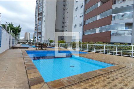 Apartamento à venda com 82m², 3 quartos e 2 vagas Apartamento à venda com 82m², 3 quartos e 2 vagasÁrea comum - Piscina