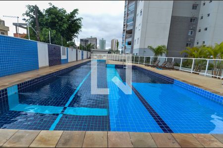 Apartamento à venda com 82m², 3 quartos e 2 vagas Apartamento à venda com 82m², 3 quartos e 2 vagasÁrea comum - Piscina