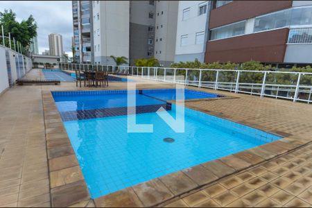 Apartamento à venda com 82m², 3 quartos e 2 vagas Apartamento à venda com 82m², 3 quartos e 2 vagasÁrea comum - Piscina