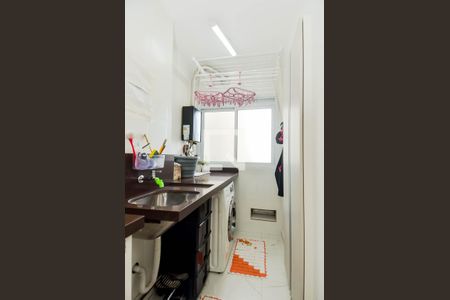 Apartamento à venda com 82m², 3 quartos e 2 vagas Apartamento à venda com 82m², 3 quartos e 2 vagasÁrea de Serviço