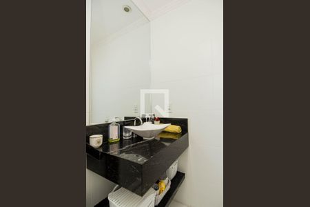 Apartamento à venda com 82m², 3 quartos e 2 vagas Apartamento à venda com 82m², 3 quartos e 2 vagasBanheiro da Suíte
