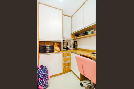 Apartamento à venda com 82m², 3 quartos e 2 vagas Apartamento à venda com 82m², 3 quartos e 2 vagasEscritório