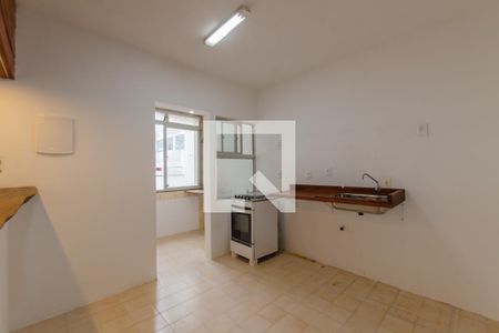 Cozinha de apartamento para alugar com 3 quartos, 92m² em Trindade, Florianópolis