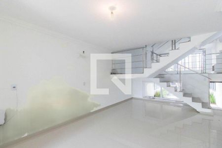 Casa à venda com 3 quartos, 220m² em Jardim Sabará, Porto Alegre
