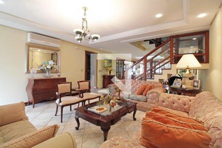 Casa à venda com 4 quartos, 381m² em Chácara das Pedras, Porto Alegre