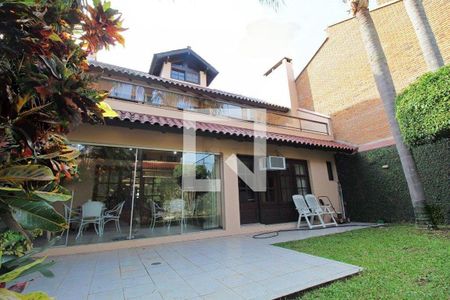 Casa à venda com 4 quartos, 381m² em Chácara das Pedras, Porto Alegre