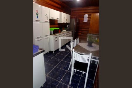Casa à venda com 3 quartos, 100m² em Navegantes, Porto Alegre