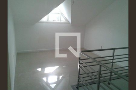 Casa à venda com 2 quartos, 121m² em Jardim Sabará, Porto Alegre