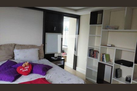 Apartamento à venda com 3 quartos, 200m² em Jardim Itu, Porto Alegre