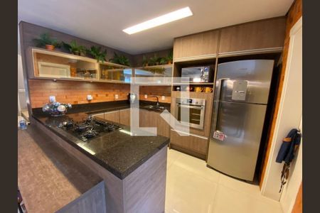 Casa à venda com 3 quartos, 234m² em Sarandi, Porto Alegre