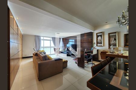 Sala de apartamento para alugar com 4 quartos, 571m² em Centro, Guarujá
