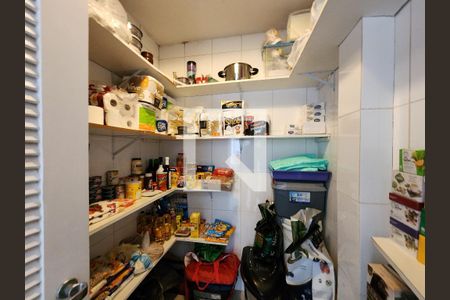 Apartamento para alugar com 571m², 4 quartos e 3 vagasDispensa