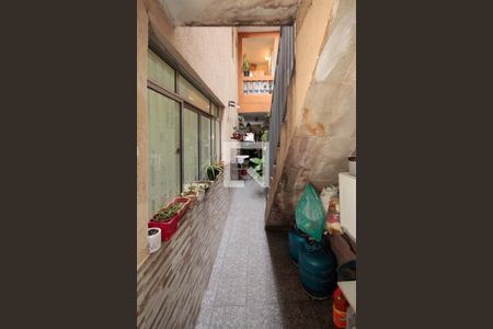 Casa à venda com 120m², 3 quartos e 2 vagasCorredor