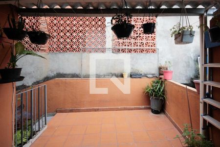 Casa à venda com 120m², 3 quartos e 2 vagas´Terraço e Área de Serviço