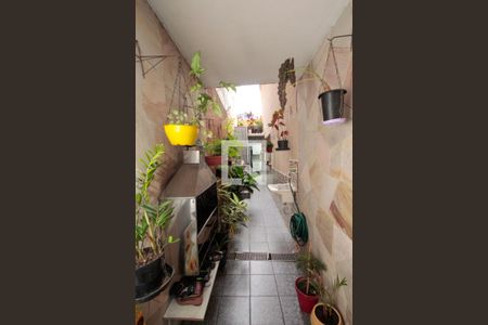 Casa à venda com 120m², 3 quartos e 2 vagasCorredor