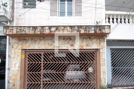 Casa à venda com 120m², 3 quartos e 2 vagasFachada