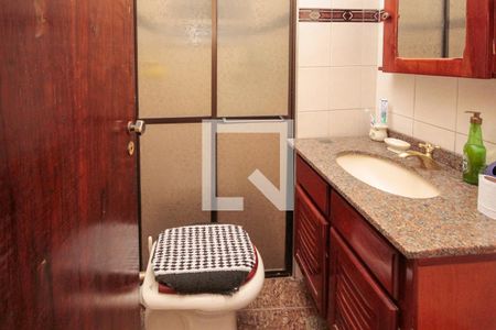 Casa à venda com 120m², 3 quartos e 2 vagasBanheiro