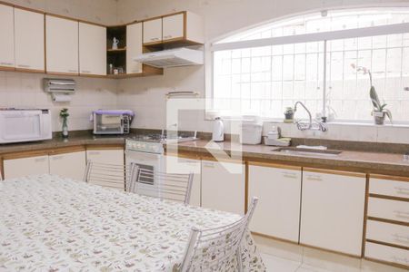 Casa para alugar com 135m², 3 quartos e 2 vagasCozinha