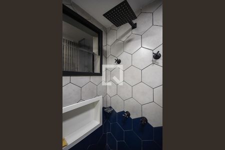 Apartamento para alugar com 53m², 2 quartos e 1 vagaChuveiro do banheiro