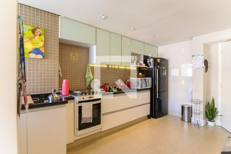 Apartamento à venda com 67m², 2 quartos e 2 vagasCozinha