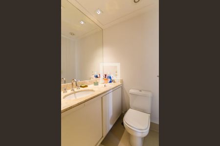 Apartamento à venda com 67m², 2 quartos e 2 vagasBanheiro da Suíte