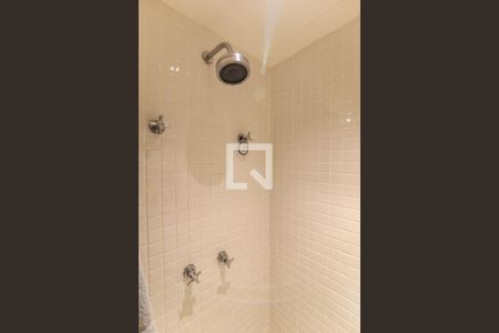 Apartamento à venda com 67m², 2 quartos e 2 vagasBanheiro Social