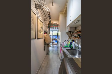 Casa de condomínio à venda com 205m², 3 quartos e 4 vagasÁrea de Serviço