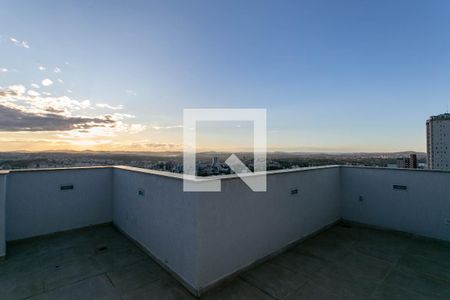 Apartamento para alugar com 220m², 3 quartos e 3 vagasCobertura