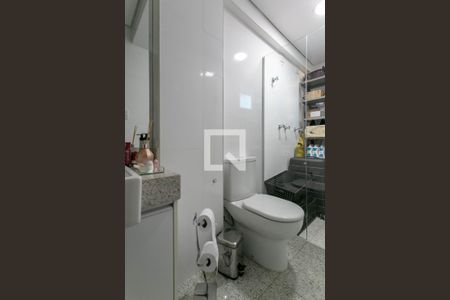 Apartamento para alugar com 220m², 3 quartos e 3 vagasBanheiro