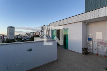 Apartamento para alugar com 220m², 3 quartos e 3 vagasCobertura