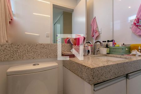 Apartamento para alugar com 220m², 3 quartos e 3 vagasBanheiro