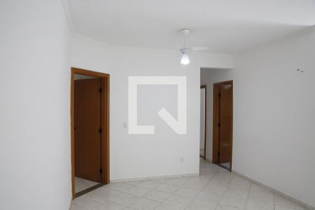 Sala de apartamento para alugar com 3 quartos, 75m² em Canto do Forte, Praia Grande