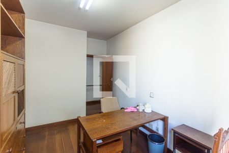 Apartamento à venda com 220m², 4 quartos e 4 vagasQuarto 4/Escritório