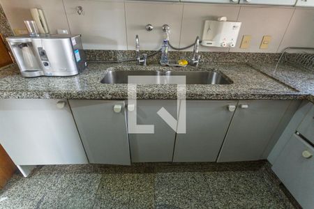 Apartamento à venda com 220m², 4 quartos e 4 vagasArmário da Cozinha