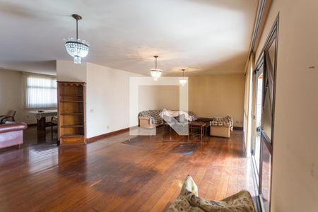 Sala 1 de apartamento à venda com 4 quartos, 220m² em Lourdes, Belo Horizonte