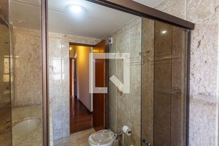 Apartamento à venda com 220m², 4 quartos e 4 vagasBanheiro da Suíte 2