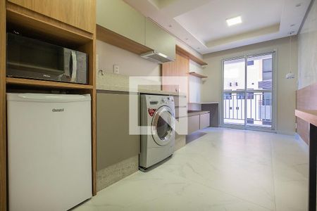 Sala/Cozinha de apartamento para alugar com 1 quarto, 39m² em Pinheiros, São Paulo