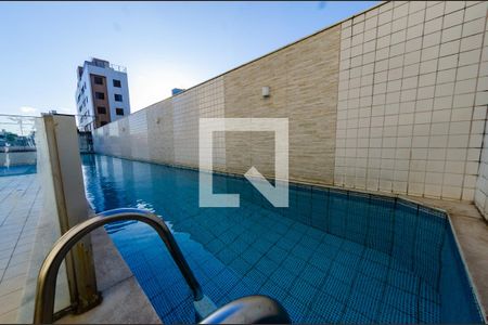 Apartamento à venda com 96m², 3 quartos e 2 vagasPiscina de raia
