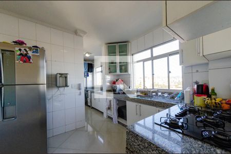 Apartamento à venda com 96m², 3 quartos e 2 vagasCozinha