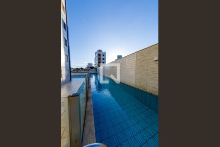 Apartamento à venda com 96m², 3 quartos e 2 vagasPiscina de raia