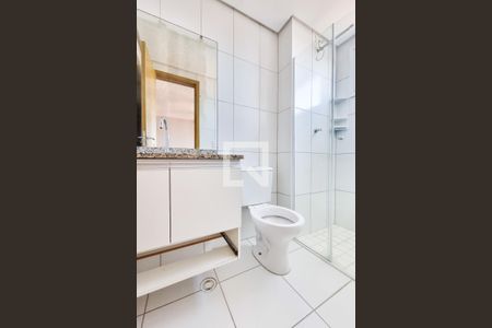 Banheiro da Suíte de apartamento para alugar com 3 quartos, 73m² em Jardim Uirá, São José dos Campos