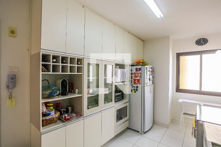 Apartamento à venda com 110m², 3 quartos e 2 vagasCozinha