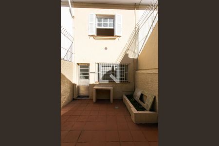 Casa à venda com 80m², 2 quartos e 1 vagaQuintal