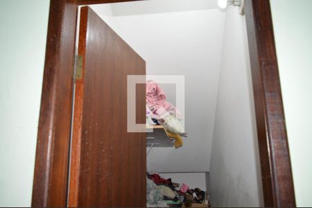 Casa à venda com 83m², 2 quartos e 2 vagasDispensa 