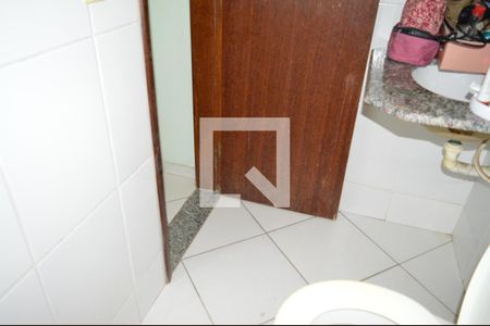 Casa à venda com 83m², 2 quartos e 2 vagasBanheiro