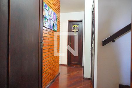 Despensa de casa à venda com 3 quartos, 230m² em Jardim Itu, Porto Alegre