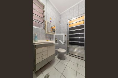 Banheiro Social de casa à venda com 2 quartos, 300m² em Cerâmica, São Caetano do Sul