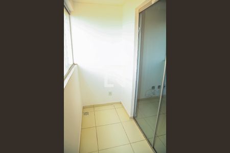 Sala de apartamento para alugar com 2 quartos, 60m² em Setor O, Brasília